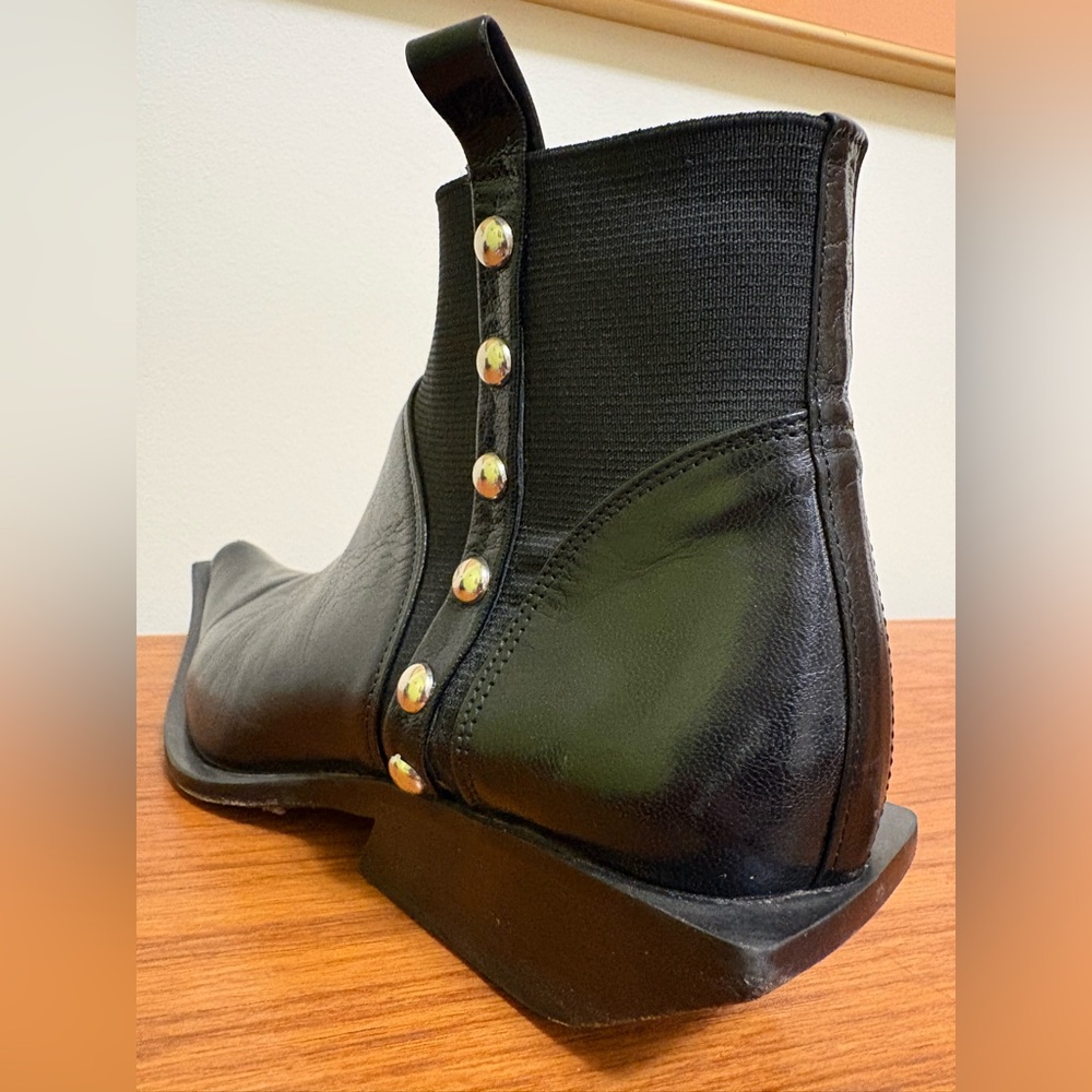 WOMEN'S BLACK ANKLE BOOTS, by Goffredo Fantini, size 7